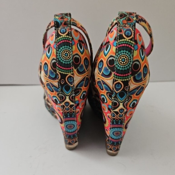 ANDREA FENZI Women's Multicolor Patterned Heels - Picture 3 of 9